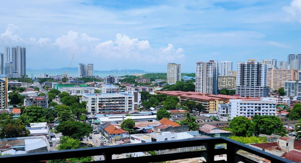 Skypool With Seaview 8Pax Beacon Executive Suites - Georgetown City Centre - 3Km To Komtar Exterior foto
